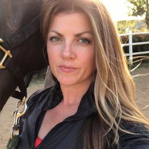 Meet your Posher, Corinne